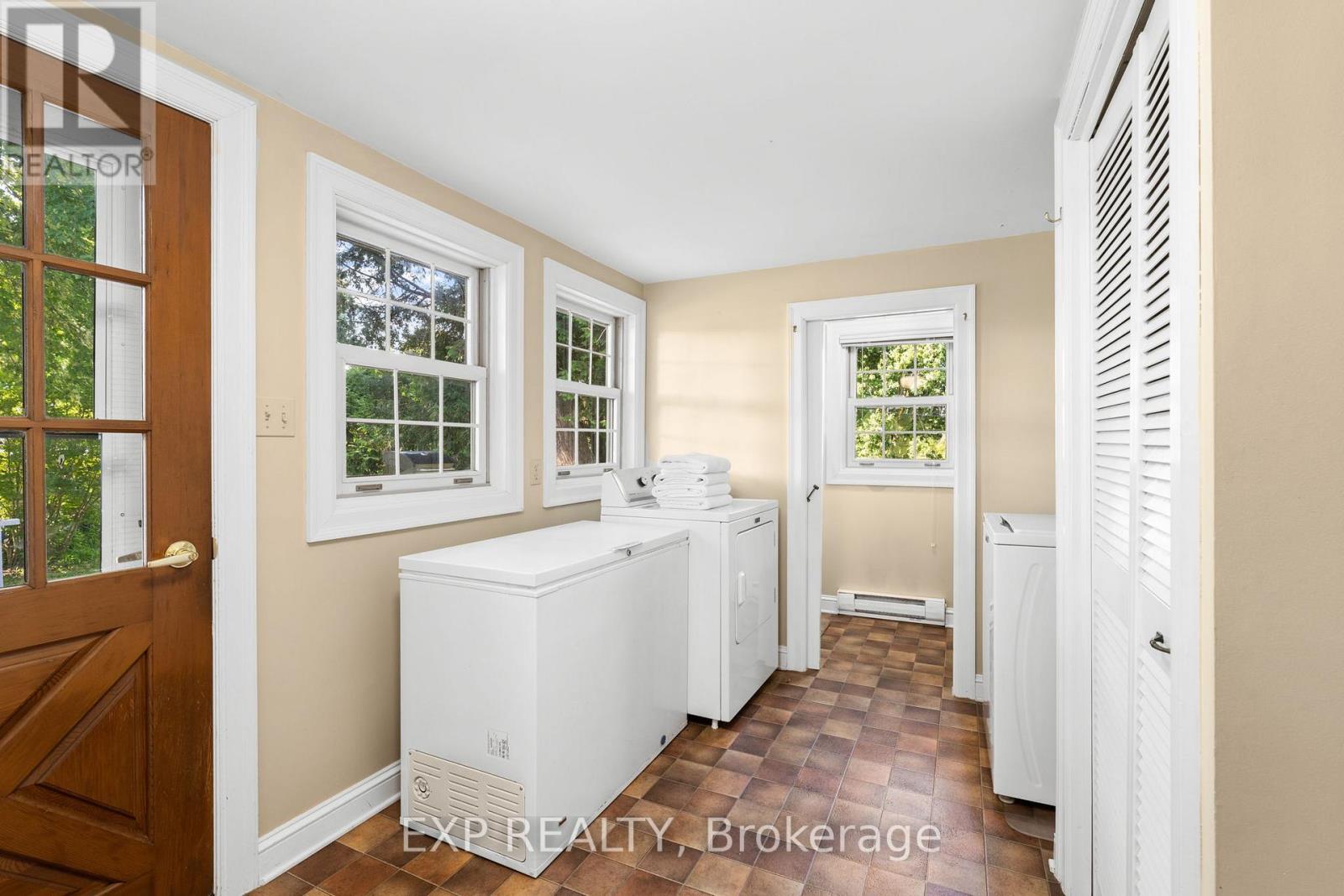 7928 Jock Trail, Ottawa, Ontario  K0A 2Z0 - Photo 14 - X12269277