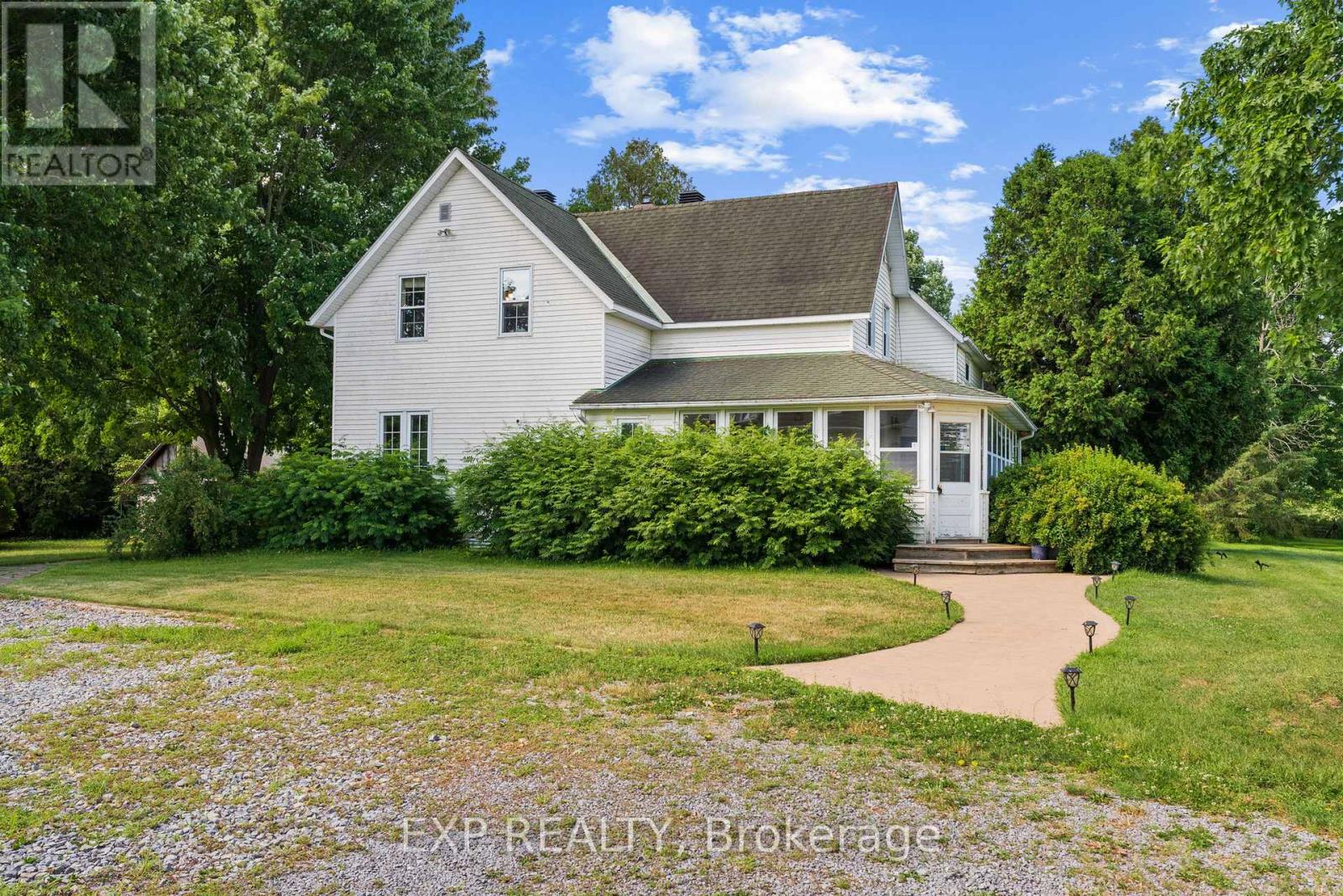 7928 Jock Trail, Ottawa, Ontario  K0A 2Z0 - Photo 2 - X12269277