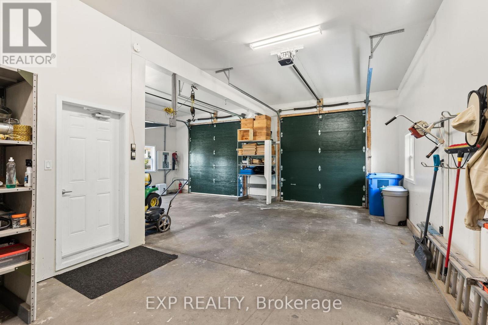 7928 Jock Trail, Ottawa, Ontario  K0A 2Z0 - Photo 27 - X12269277