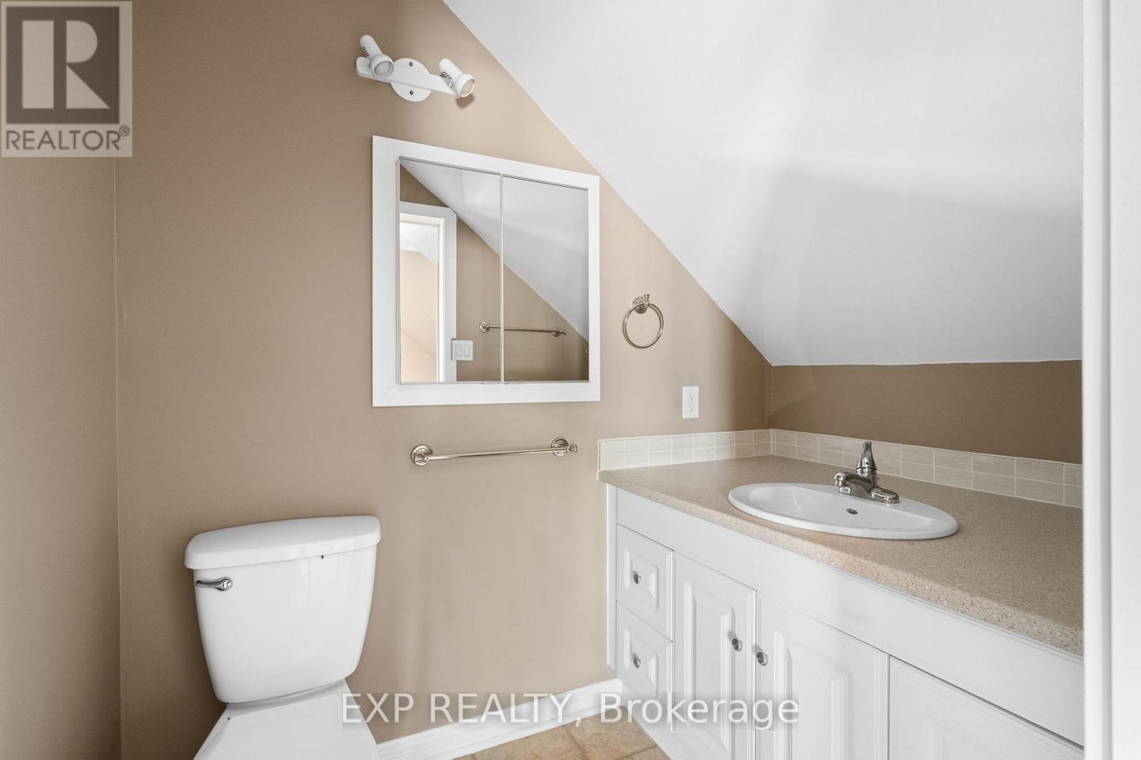 7928 Jock Trail, Ottawa, Ontario  K0A 2Z0 - Photo 33 - X12269277