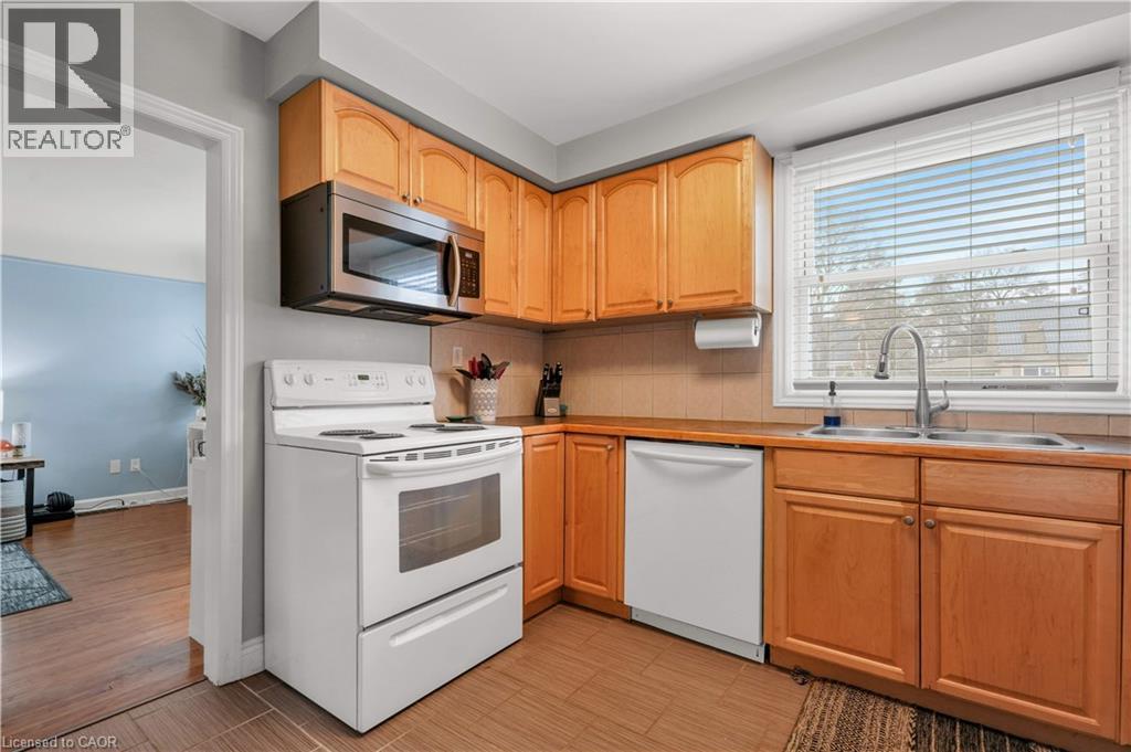 563 Guelph Street, Kitchener, Ontario  N2H 5Y2 - Photo 9 - 40813123