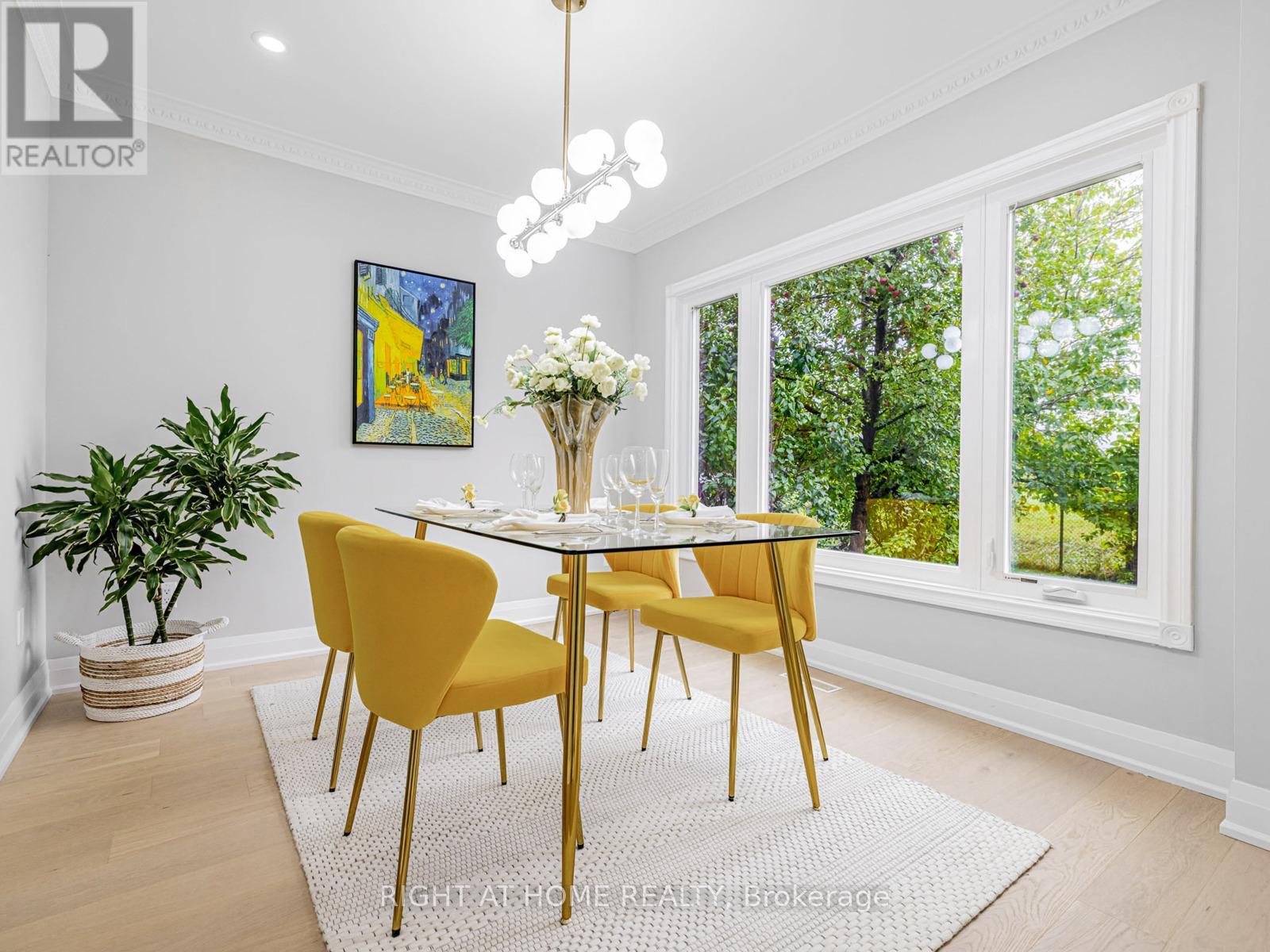 43 Farmstead Road, Richmond Hill (Rouge Woods), Ontario  L4S 1W3 - Photo 4 - N12894592