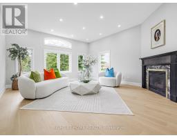 43 FARMSTEAD ROAD, Richmond Hill, Ontario