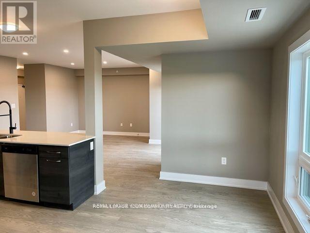 501 - 8 Culinary Lane, Barrie (Innis-Shore), Ontario  L9J 0T2 - Photo 3 - S12894582