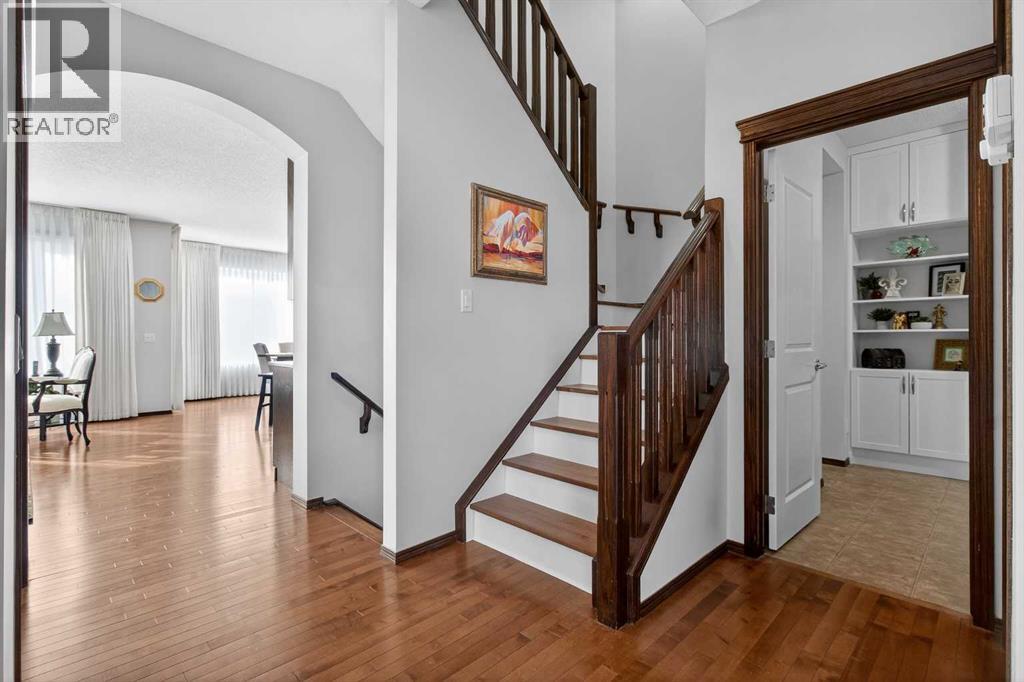 407 New Brighton Place Se, Calgary, Alberta  T2Z 4W5 - Photo 3 - A2292920