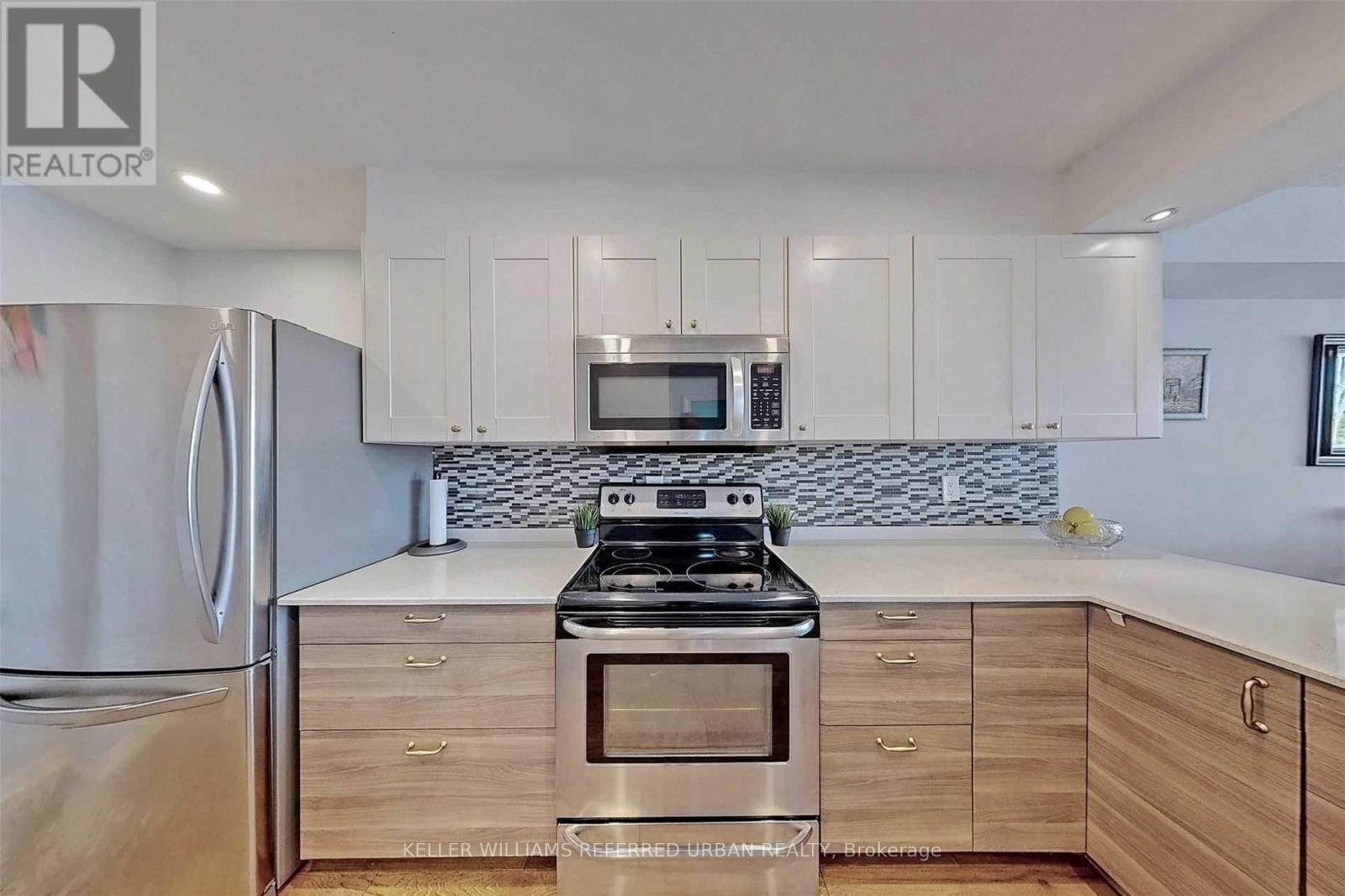 420 - 309 Major Mackenzie Drive E, Richmond Hill (Harding), Ontario  L4C 9V5 - Photo 7 - N12894620