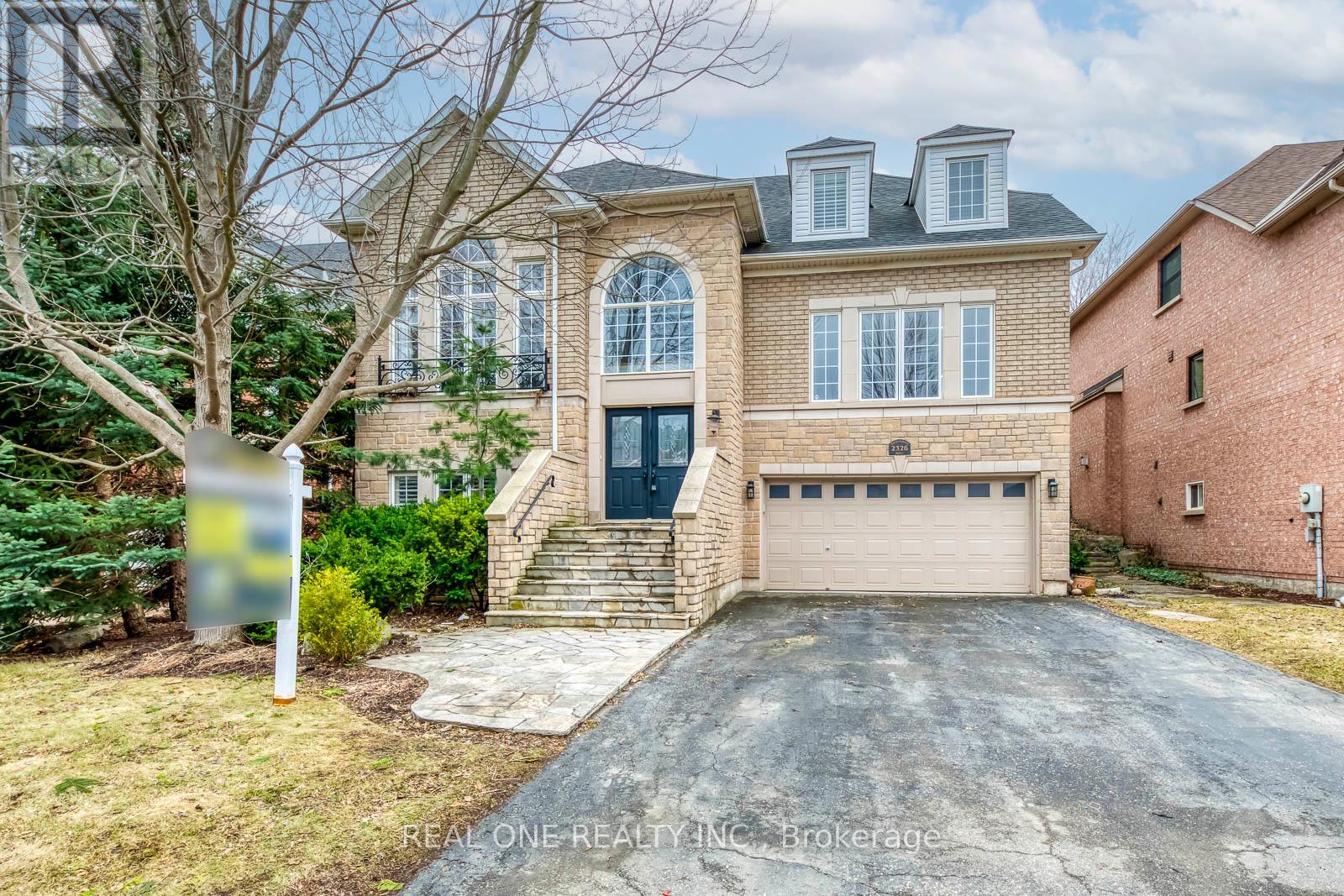 2326 ROCKINGHAM DRIVE, Oakville, Ontario