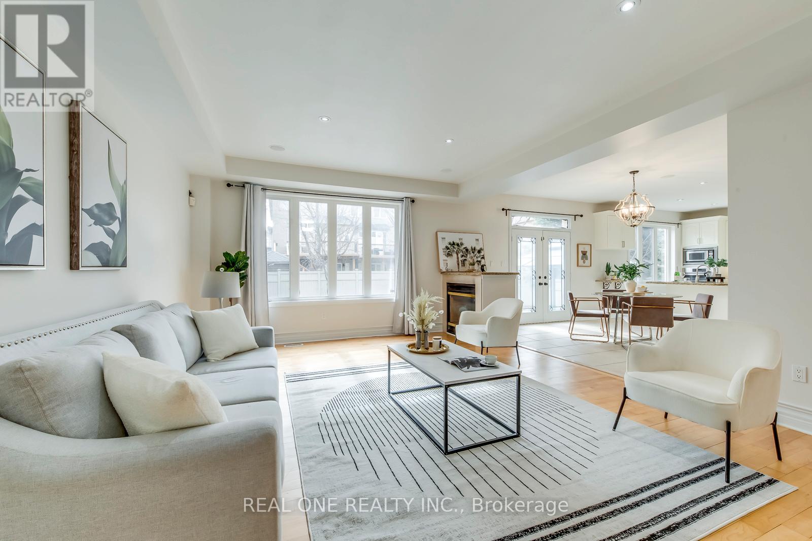 2326 Rockingham Drive, Oakville, Ontario  L6H 7J4 - Photo 13 - W12894534