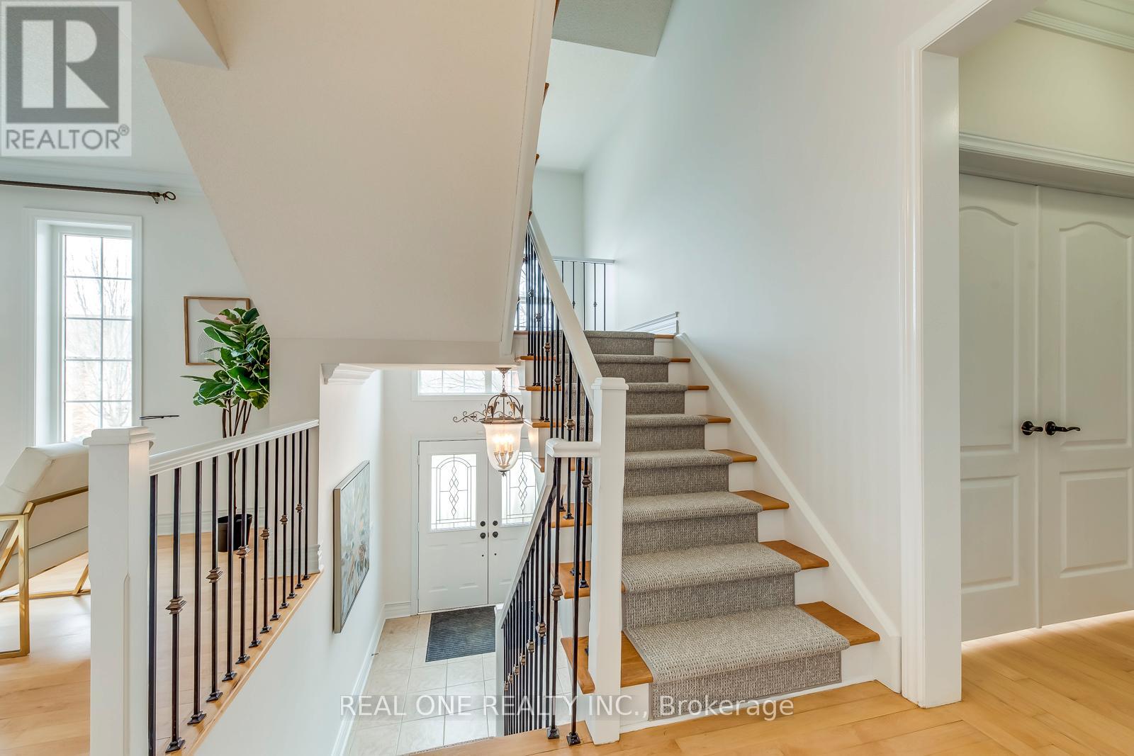 2326 Rockingham Drive, Oakville, Ontario  L6H 7J4 - Photo 23 - W12894534