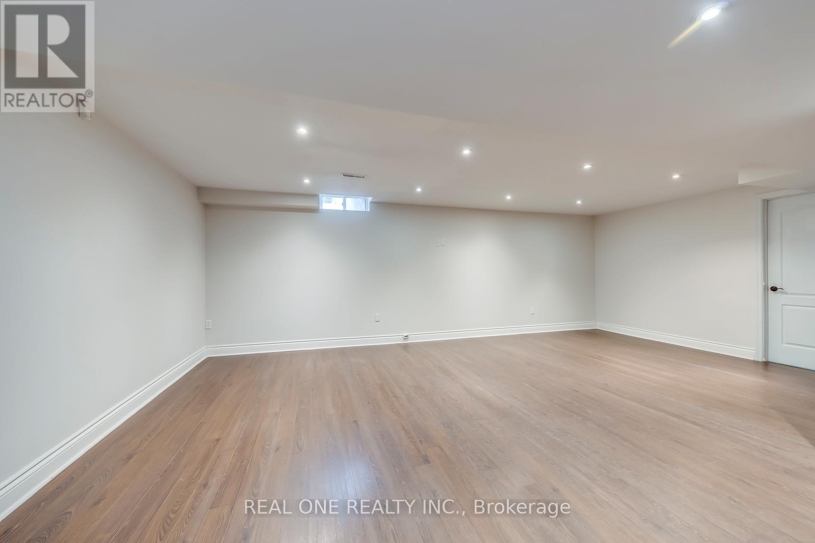 2326 Rockingham Drive, Oakville, Ontario  L6H 7J4 - Photo 39 - W12894534