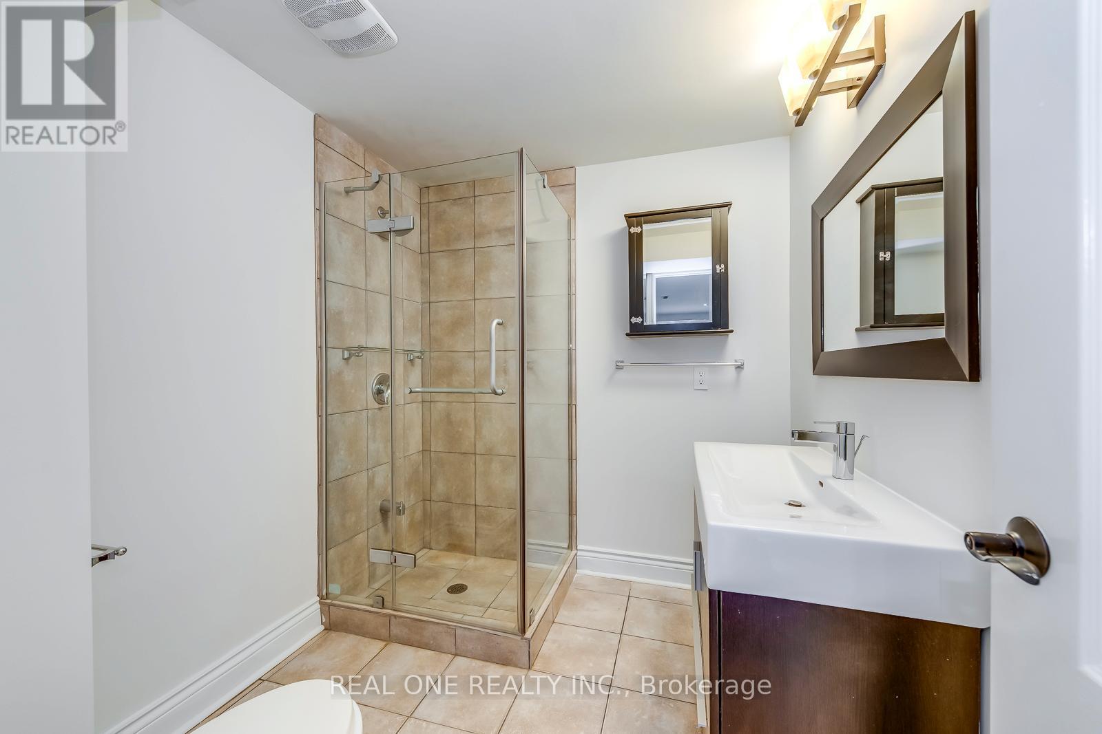 2326 Rockingham Drive, Oakville, Ontario  L6H 7J4 - Photo 42 - W12894534