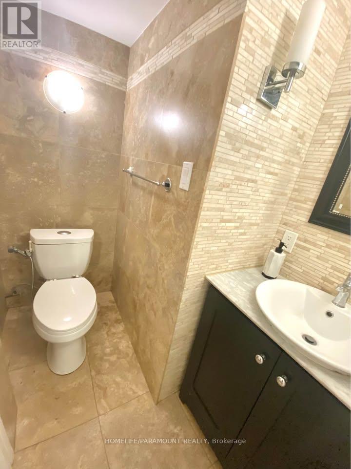 411 Bronte Road, Oakville (Wo West), Ontario  L6L 5C3 - Photo 22 - W12894562