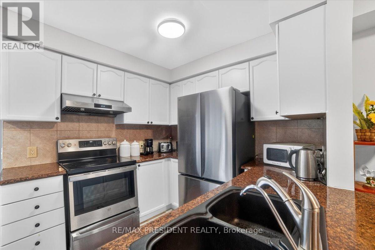 2957 Jackson Drive, Burlington, Ontario  L7M 4K6 - Photo 10 - W12894588