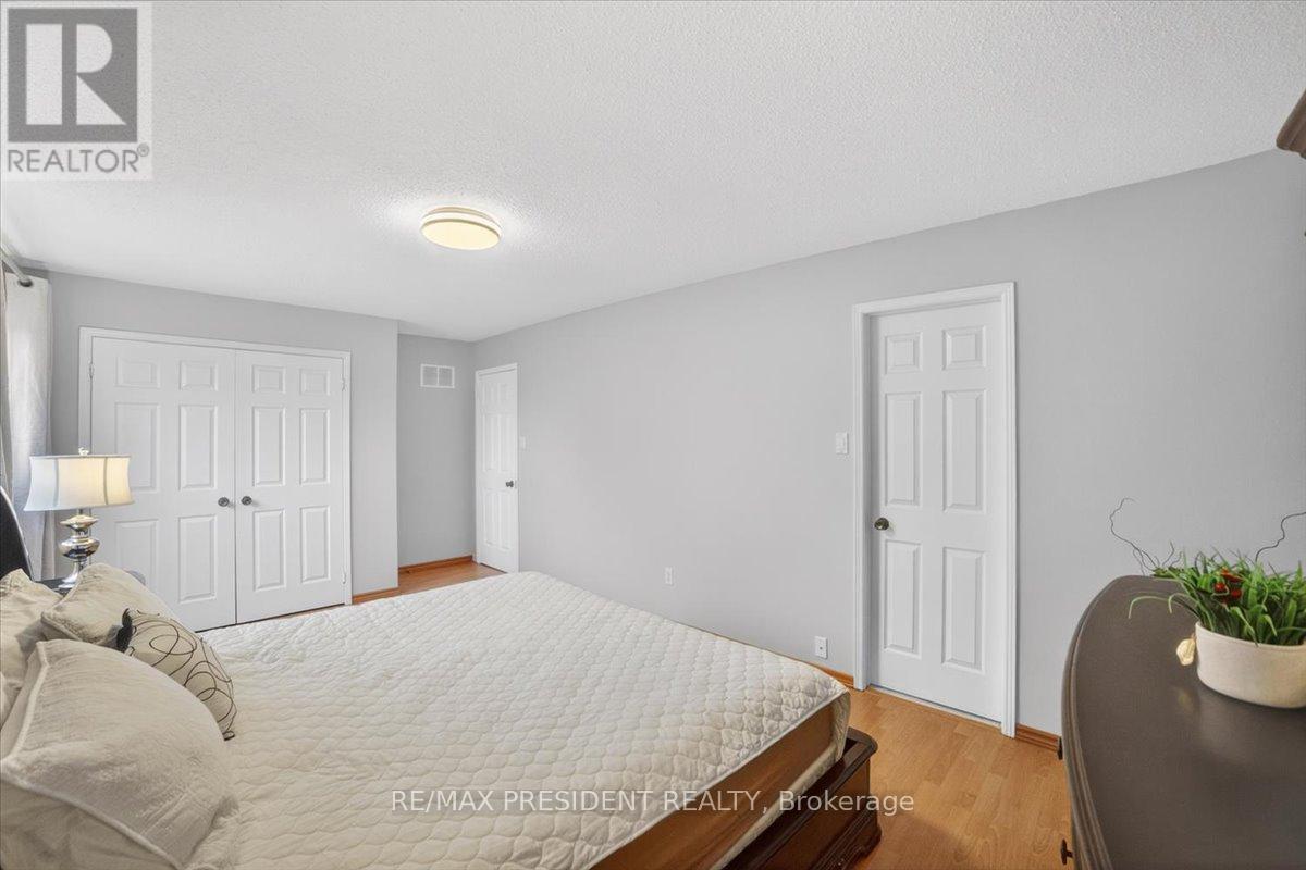 2957 Jackson Drive, Burlington, Ontario  L7M 4K6 - Photo 19 - W12894588
