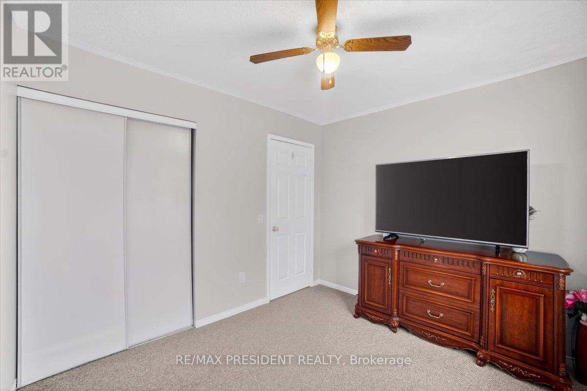 2957 Jackson Drive, Burlington, Ontario  L7M 4K6 - Photo 23 - W12894588