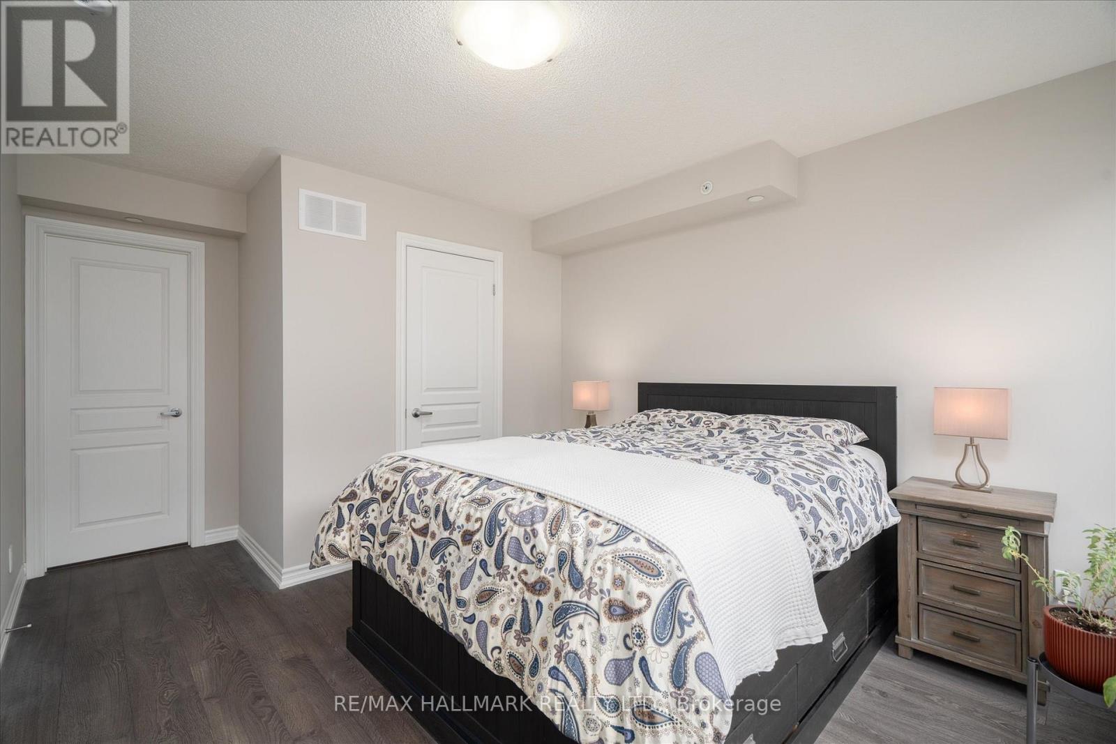 6 - 135 Long Branch Avenue, Toronto, Ontario  M8W 0A9 - Photo 28 - W12894628