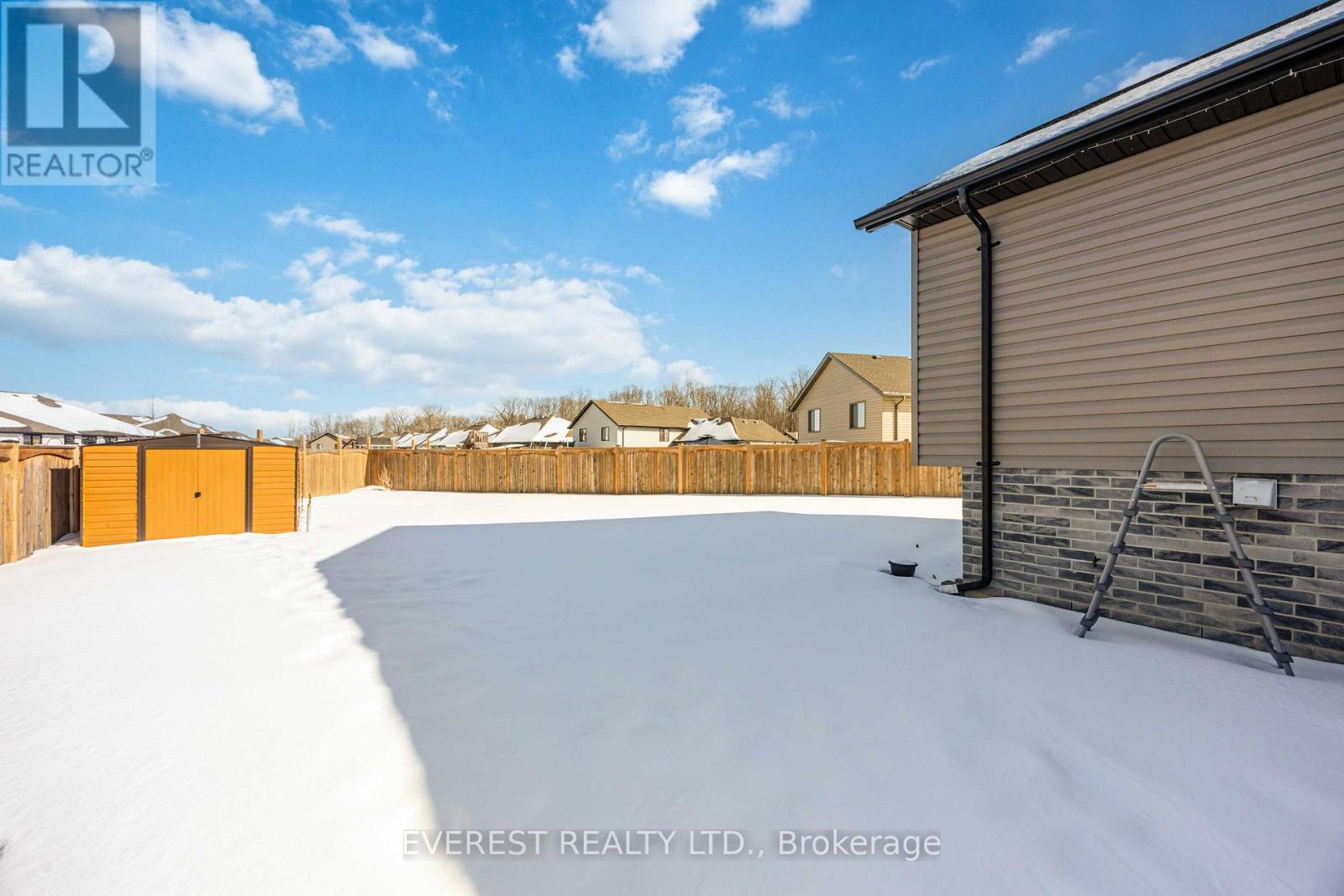 668 Winners Circle, St. Clair, Ontario  N0N 1G0 - Photo 34 - X12894578