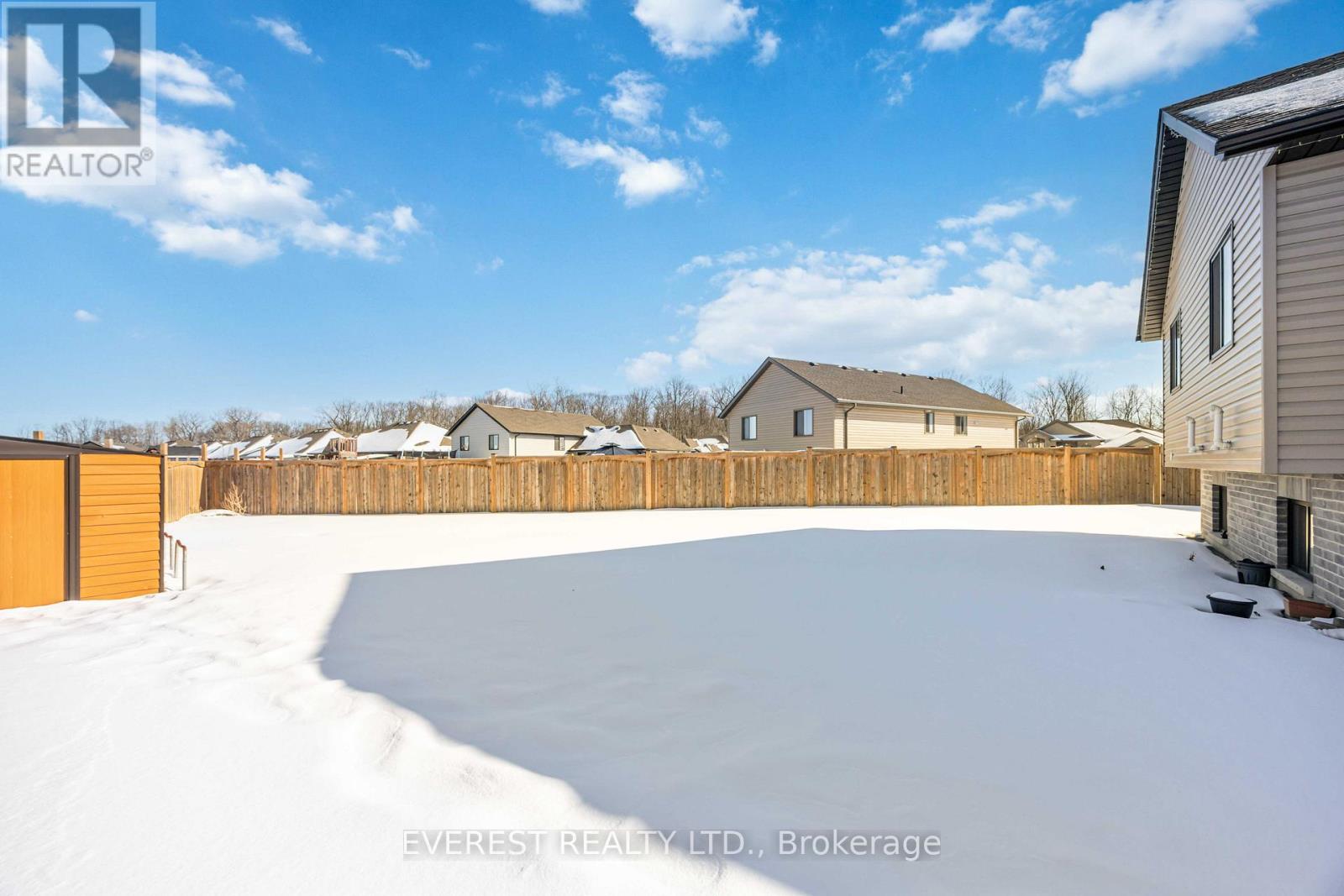 668 Winners Circle, St. Clair, Ontario  N0N 1G0 - Photo 35 - X12894578