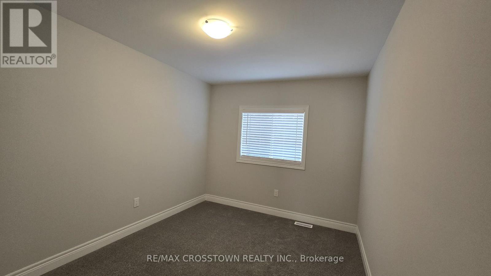 22 Mcconnell Crescent, Bracebridge, Ontario  P1L 0N7 - Photo 12 - X12894580