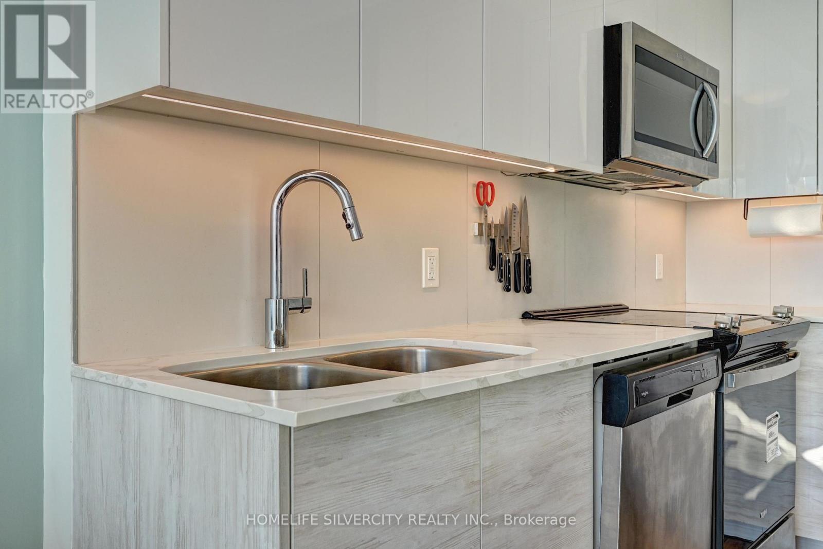 3013 - 60 Frederick Street, Kitchener, Ontario  N2H 0C7 - Photo 15 - X12894602