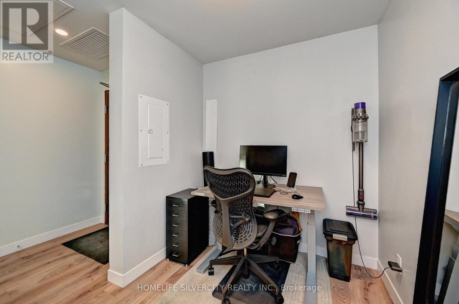 3013 - 60 Frederick Street, Kitchener, Ontario  N2H 0C7 - Photo 16 - X12894602