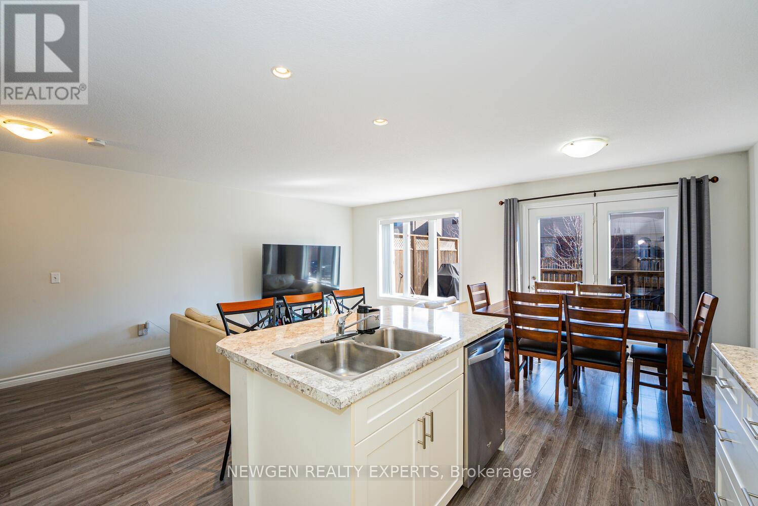 37 - 3399 Castle Rock Place, London South, Ontario  N5L 0C8 - Photo 9 - X12894612