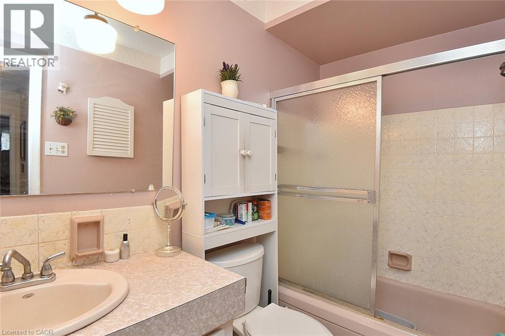 8 Bala Place, Hamilton, Ontario  L9C 4Y5 - Photo 15 - 40811980