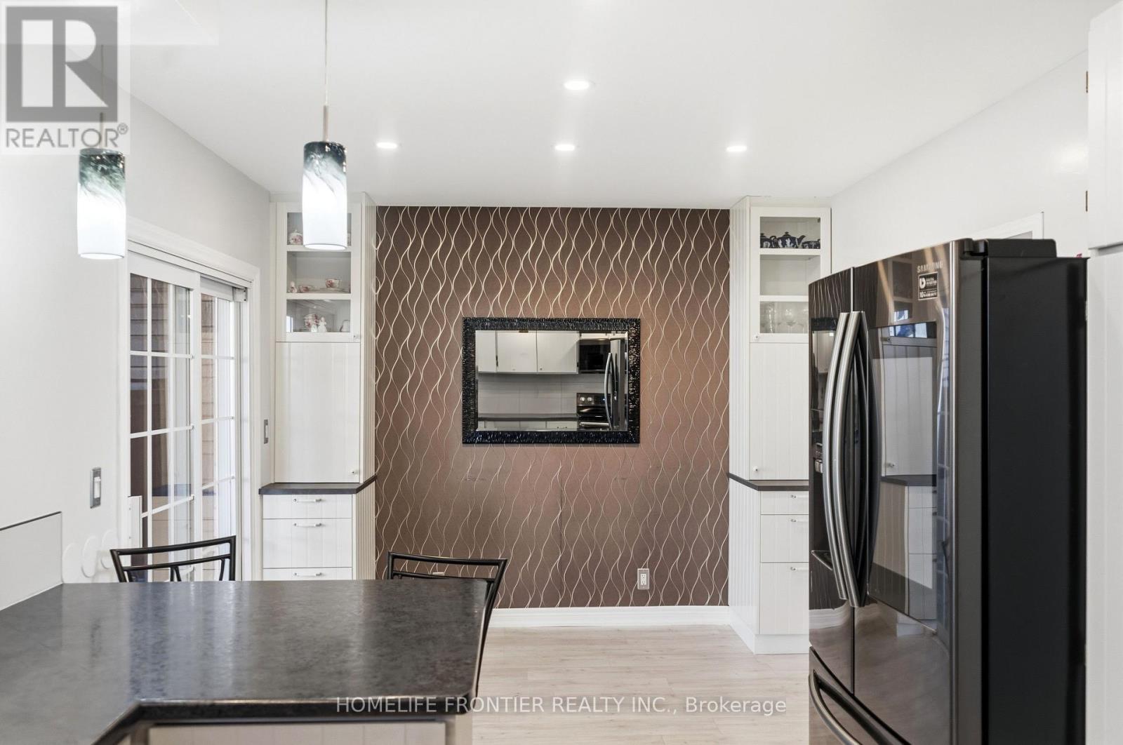 977 Upper Wellington Street, Hamilton, Ontario  L9A 3S4 - Photo 11 - X12869036