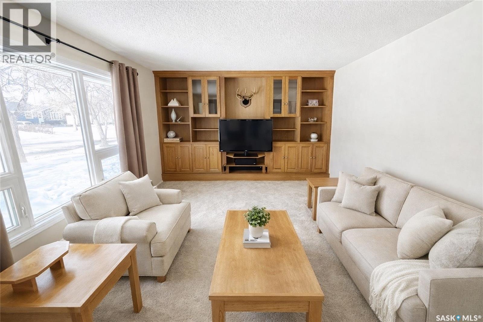 1431 Southam Street, Regina, Saskatchewan  S4T 6X6 - Photo 4 - SK030712