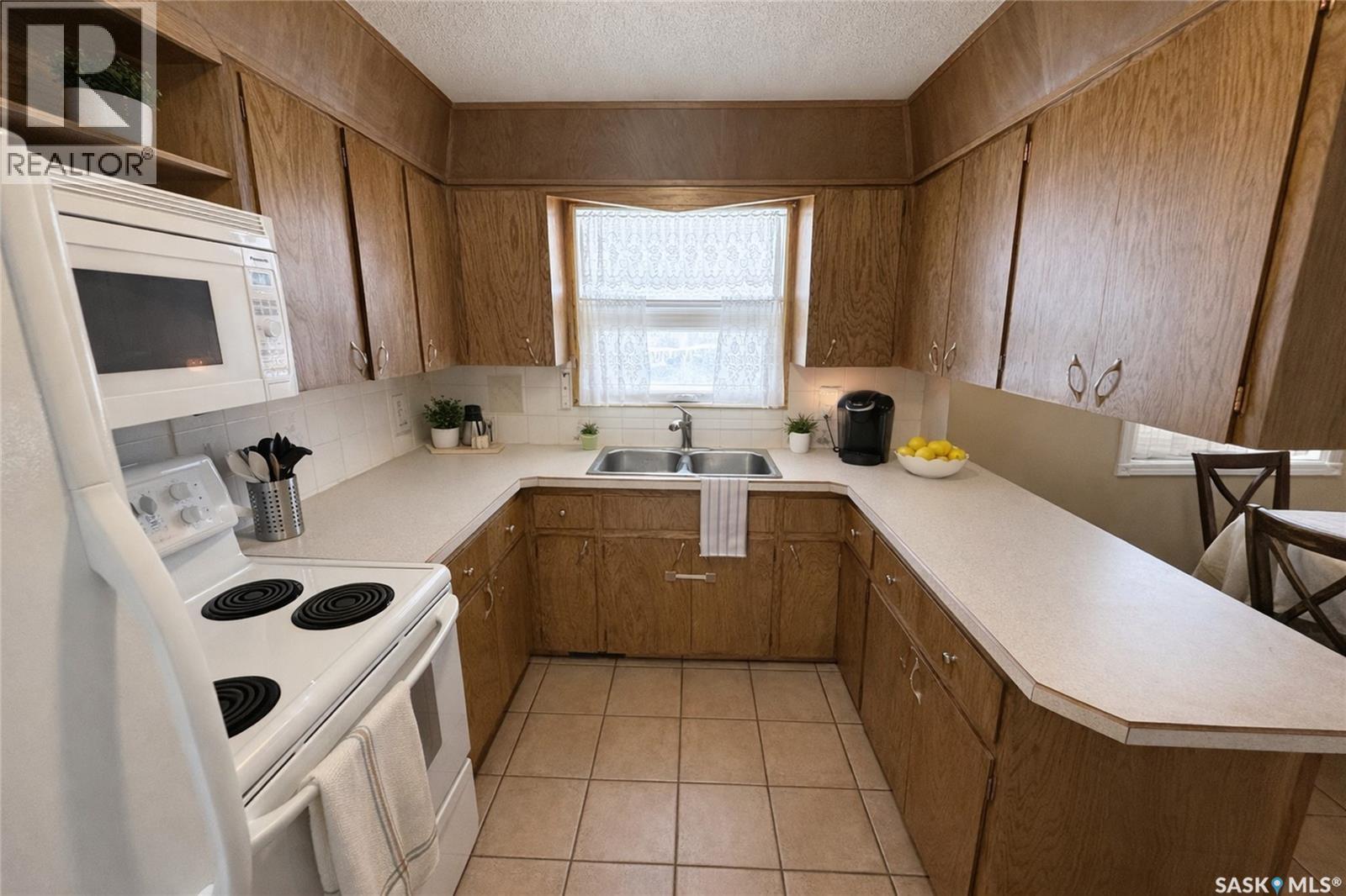 1431 Southam Street, Regina, Saskatchewan  S4T 6X6 - Photo 8 - SK030712