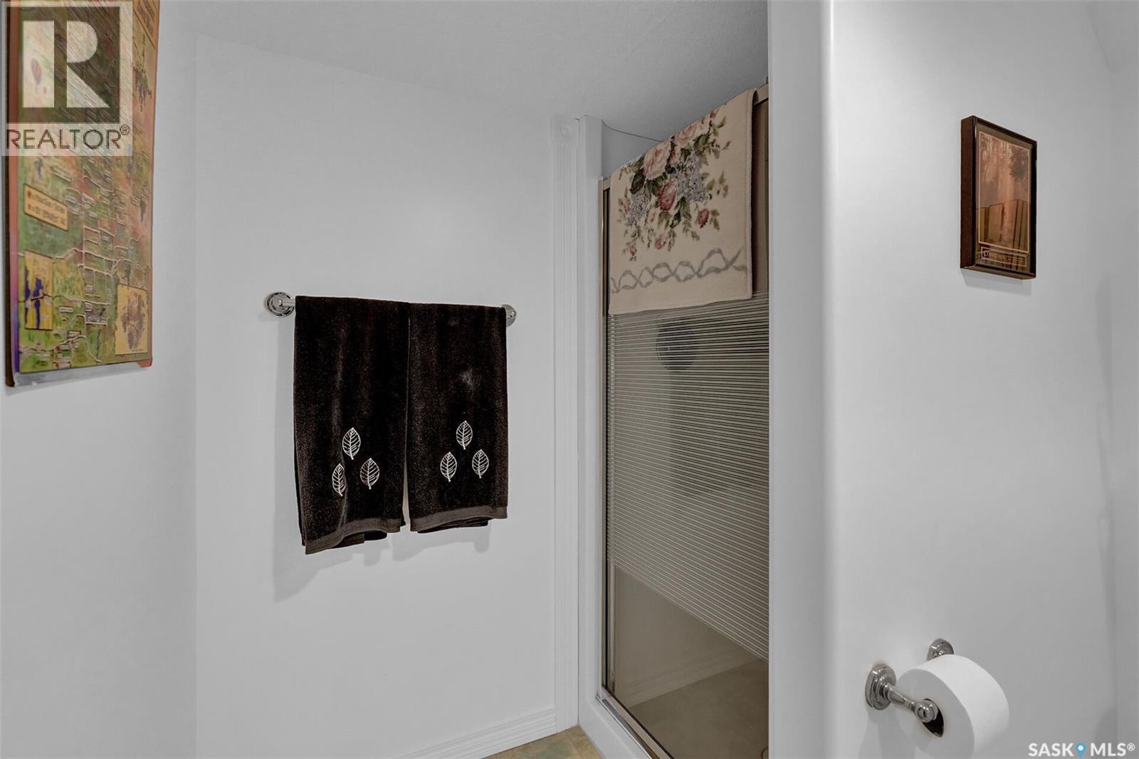 9463 Wascana Mews, Regina, Saskatchewan  S4V 2V5 - Photo 36 - SK030538