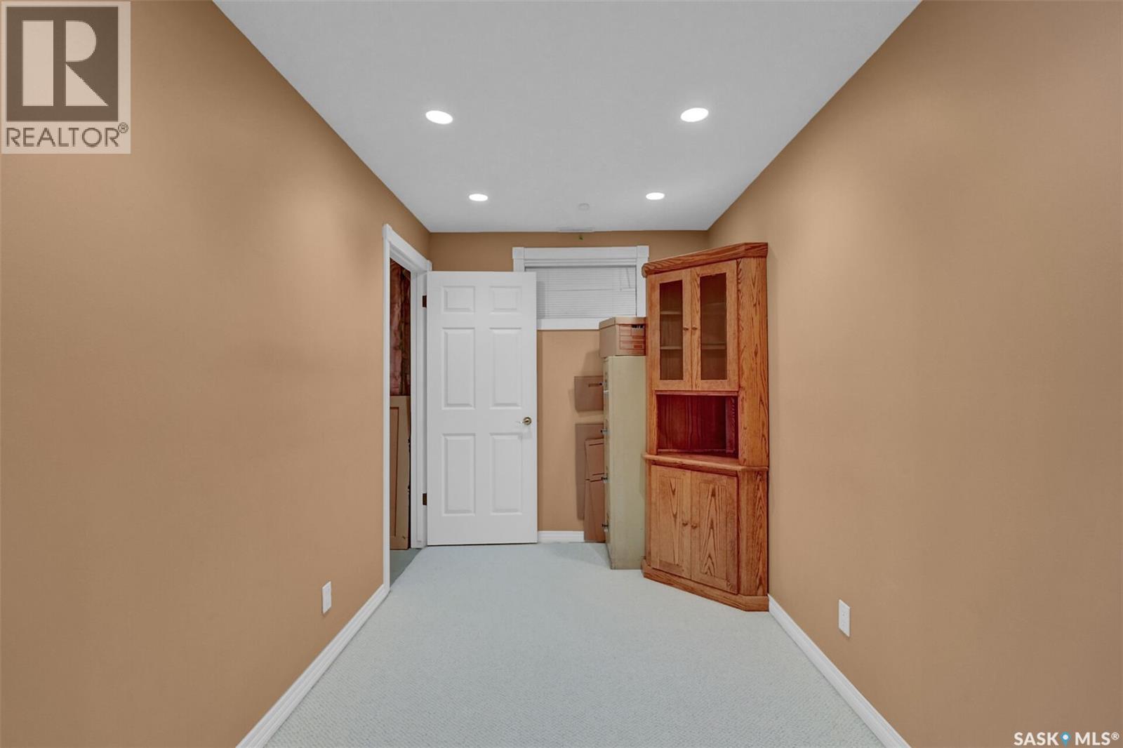 9463 Wascana Mews, Regina, Saskatchewan  S4V 2V5 - Photo 37 - SK030538