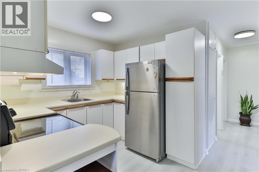 32 Christina Crescent, Scarborough, Ontario  M1R 4H6 - Photo 7 - 40812534