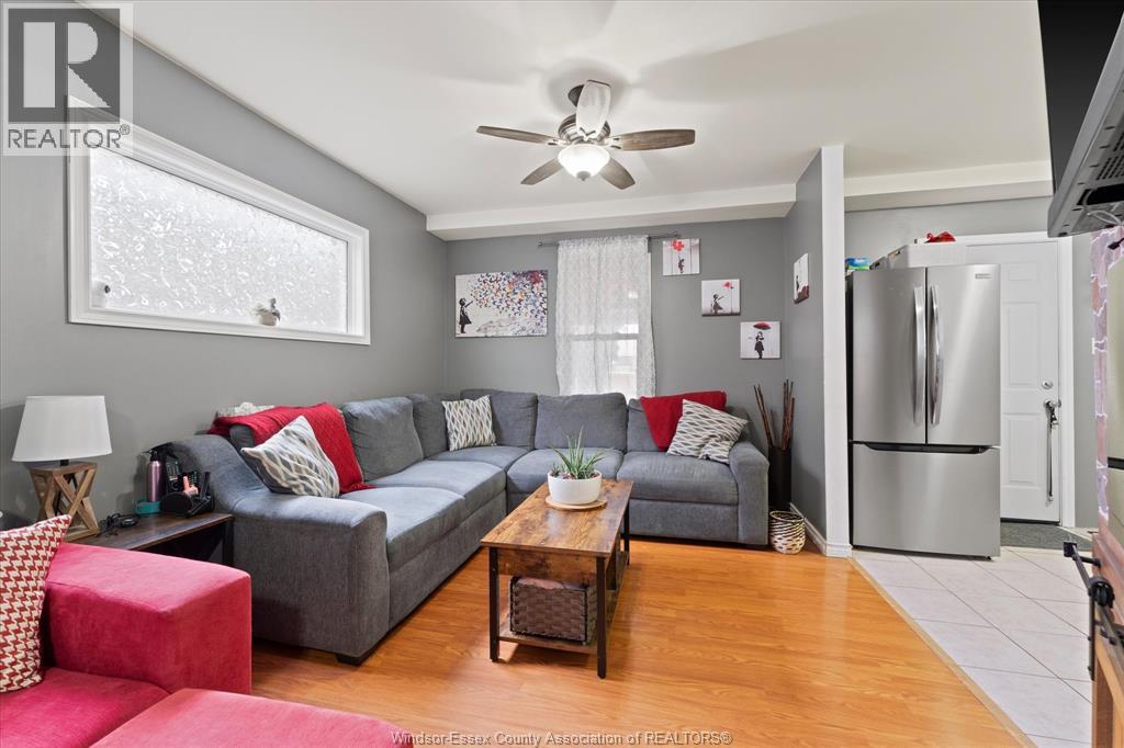 1022 Oak Avenue, Windsor, Ontario  N9A 5G4 - Photo 12 - 26005626