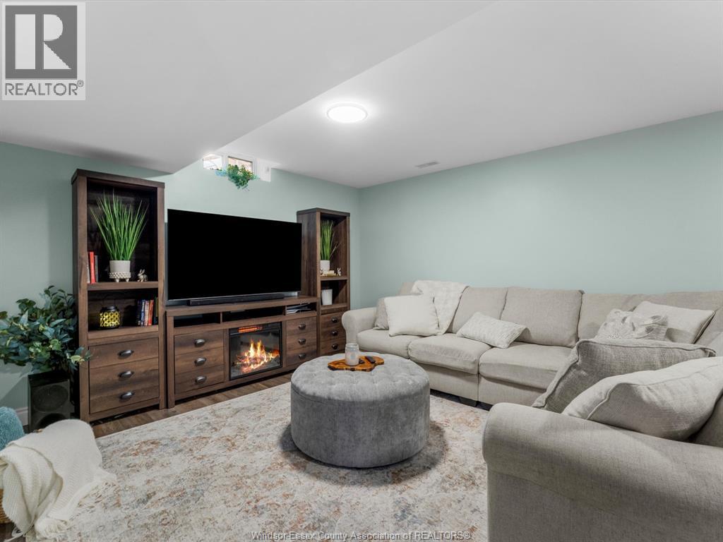 1133 Regency, Lakeshore, Ontario  N0R 1A0 - Photo 38 - 26005624