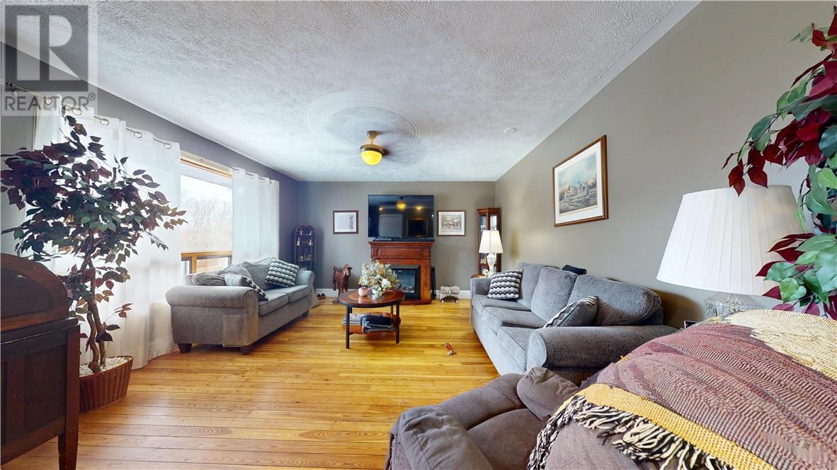 3 Doc Strain Dr., Gore Bay, Ontario  P0P 1H0 - Photo 40 - 2126719