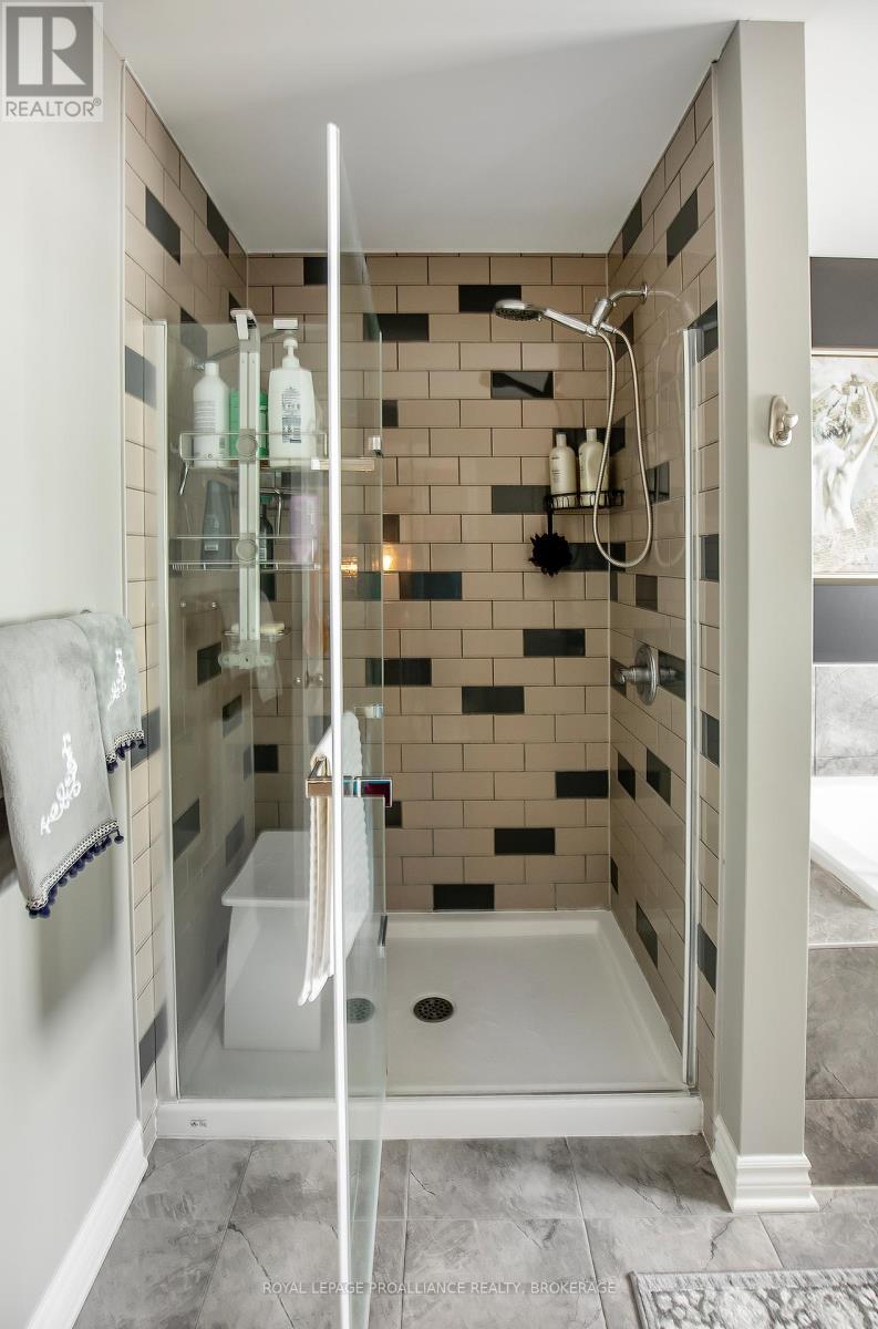 1380 Demers Avenue, Kingston (East Gardiners Rd), Ontario  K7M 0H8 - Photo 26 - X12894394