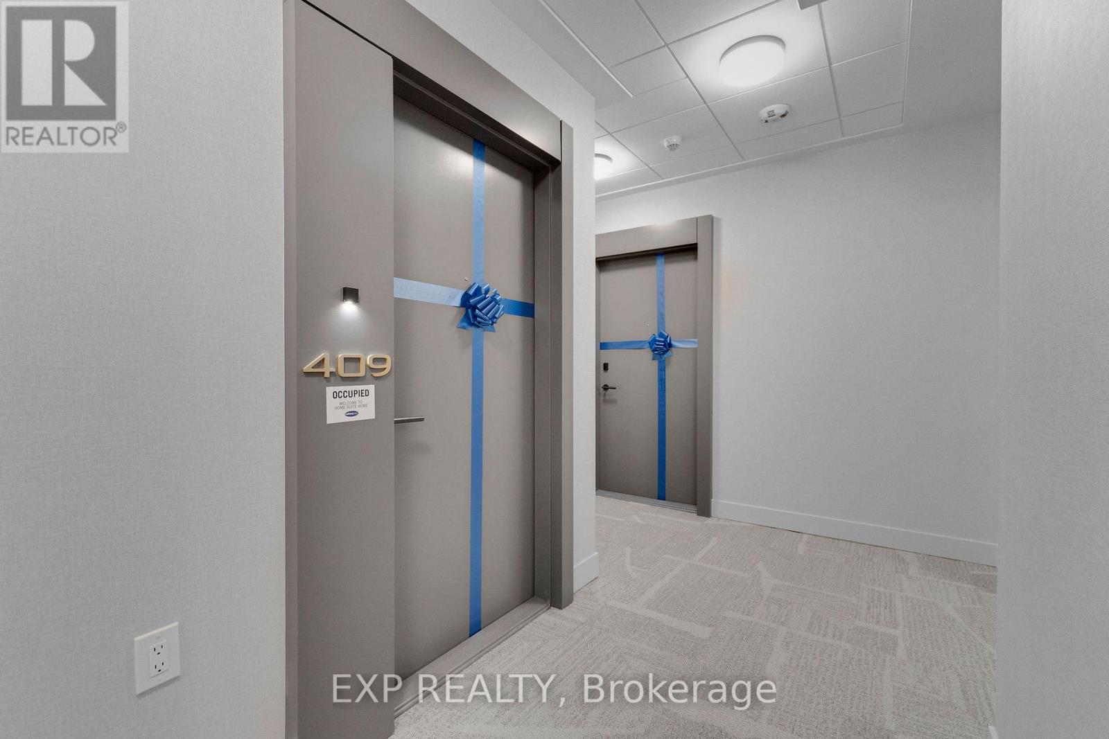 409 - 2088 James Street, Burlington, Ontario  L7R 1H6 - Photo 11 - W12873756