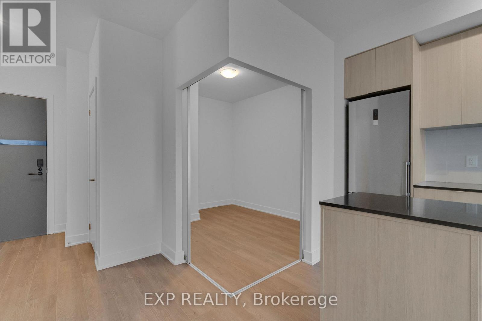 409 - 2088 James Street, Burlington, Ontario  L7R 1H6 - Photo 15 - W12873756