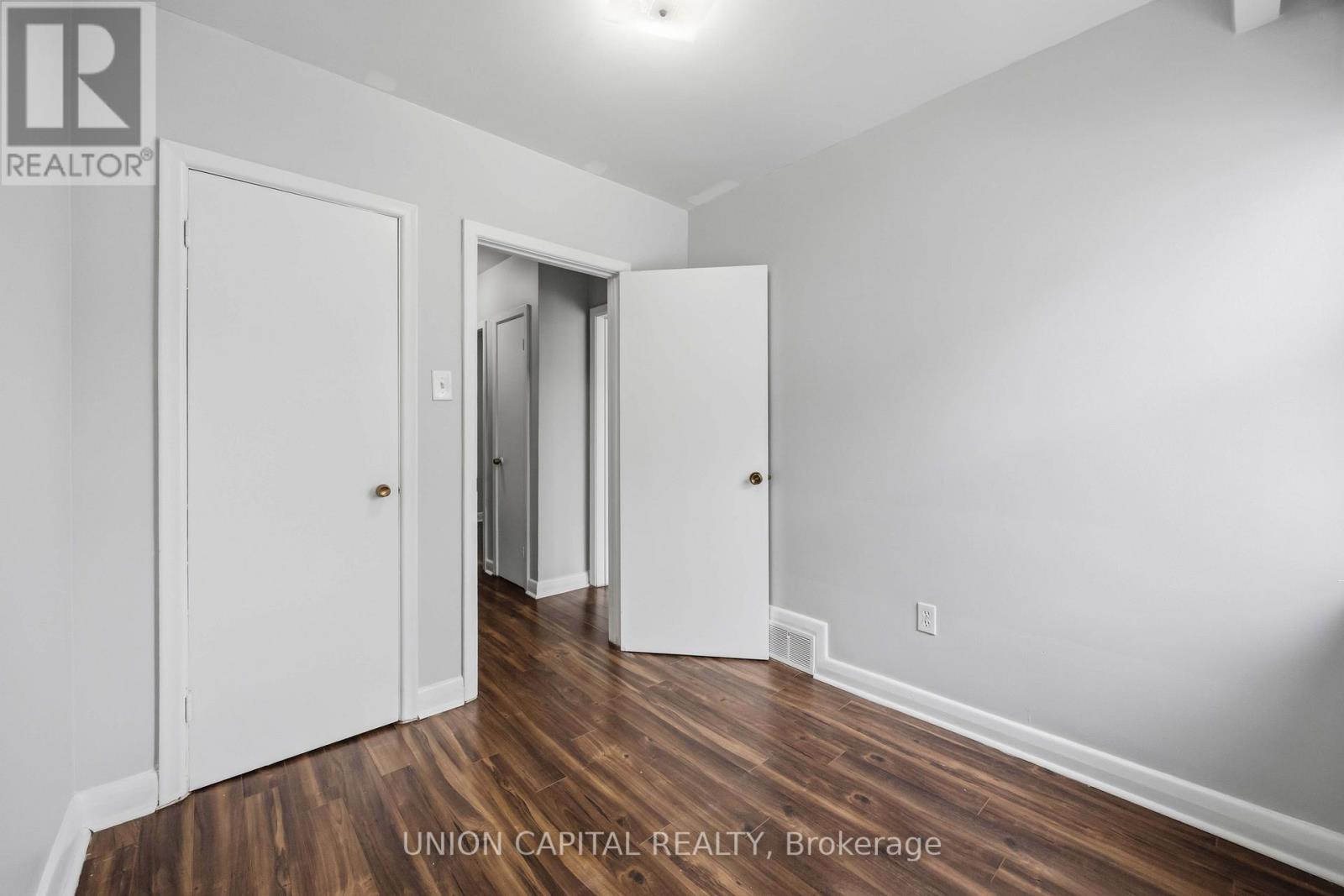 Upper - 515 Marlee Avenue, Toronto, Ontario  M6B 3J3 - Photo 9 - W12876174