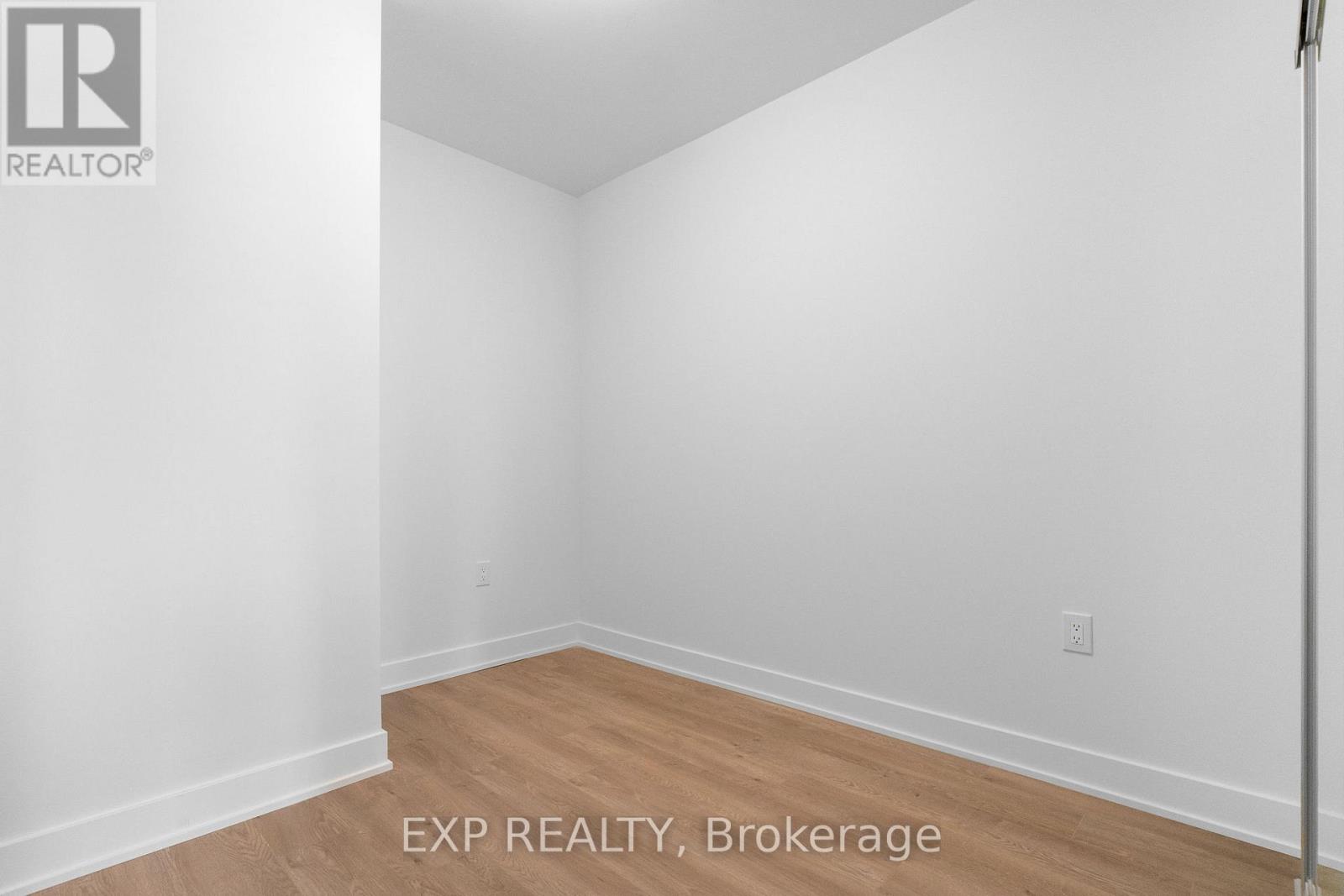 409 - 2088 James Street, Burlington, Ontario  L7R 1H6 - Photo 32 - W12873756