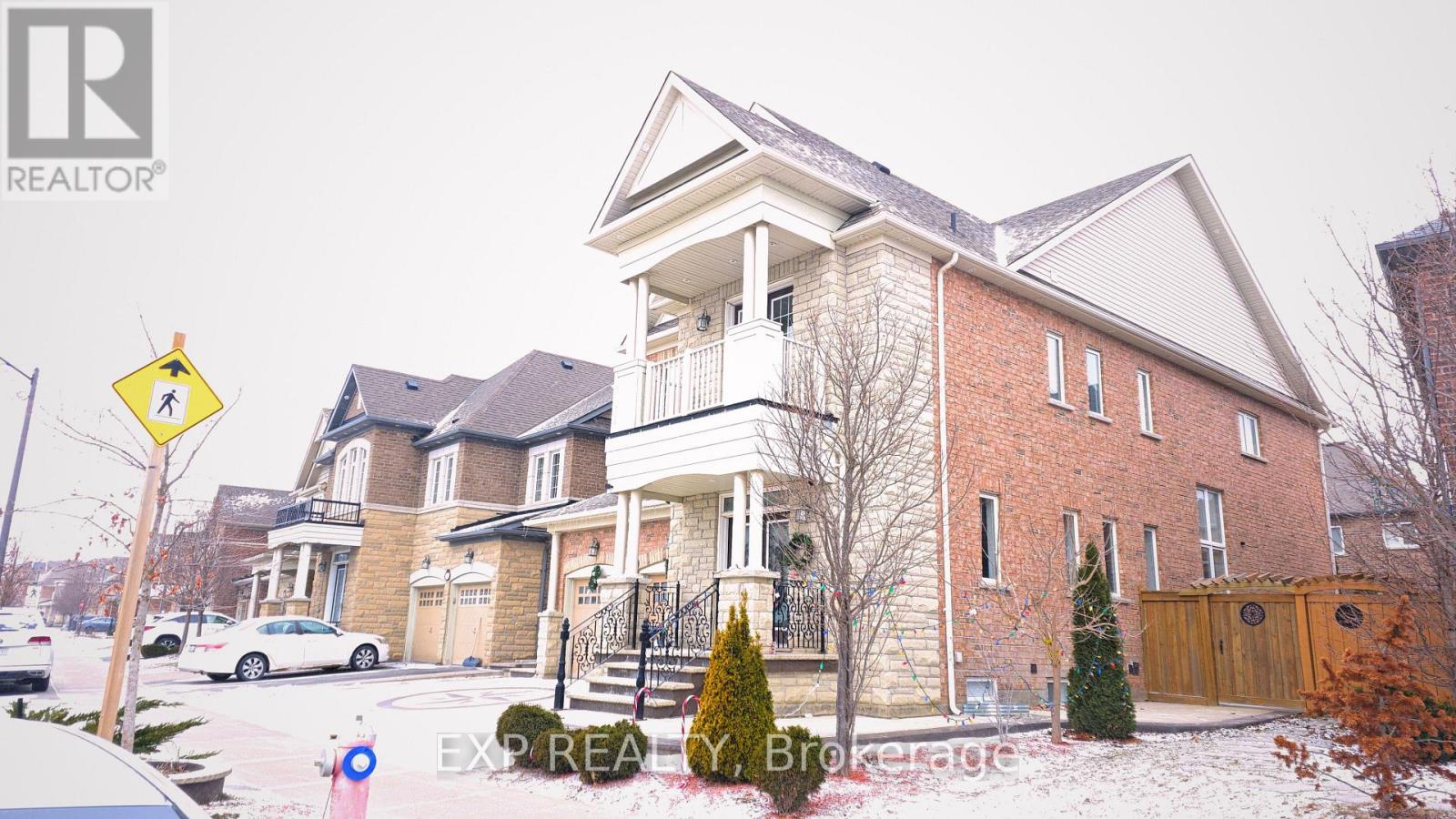 448 Dougall Avenue, Caledon, Ontario  L7C 4A6 - Photo 3 - W12894116