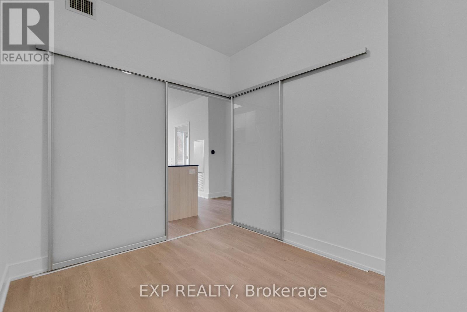 409 - 2088 James Street, Burlington, Ontario  L7R 1H6 - Photo 33 - W12873756