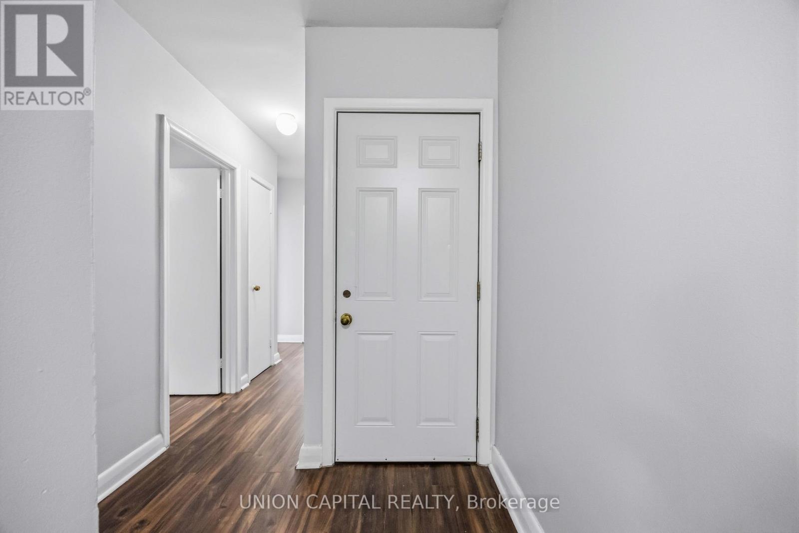 Upper - 515 Marlee Avenue, Toronto, Ontario  M6B 3J3 - Photo 2 - W12876174