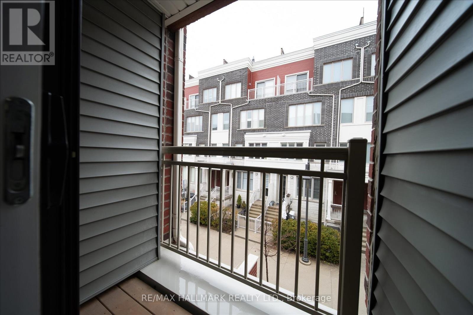 6 - 135 Long Branch Avenue, Toronto, Ontario  M8W 0A9 - Photo 40 - W12894628