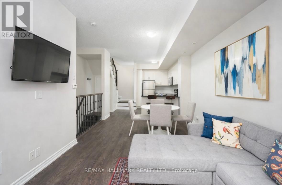 6 - 135 Long Branch Avenue, Toronto, Ontario  M8W 0A9 - Photo 8 - W12894628