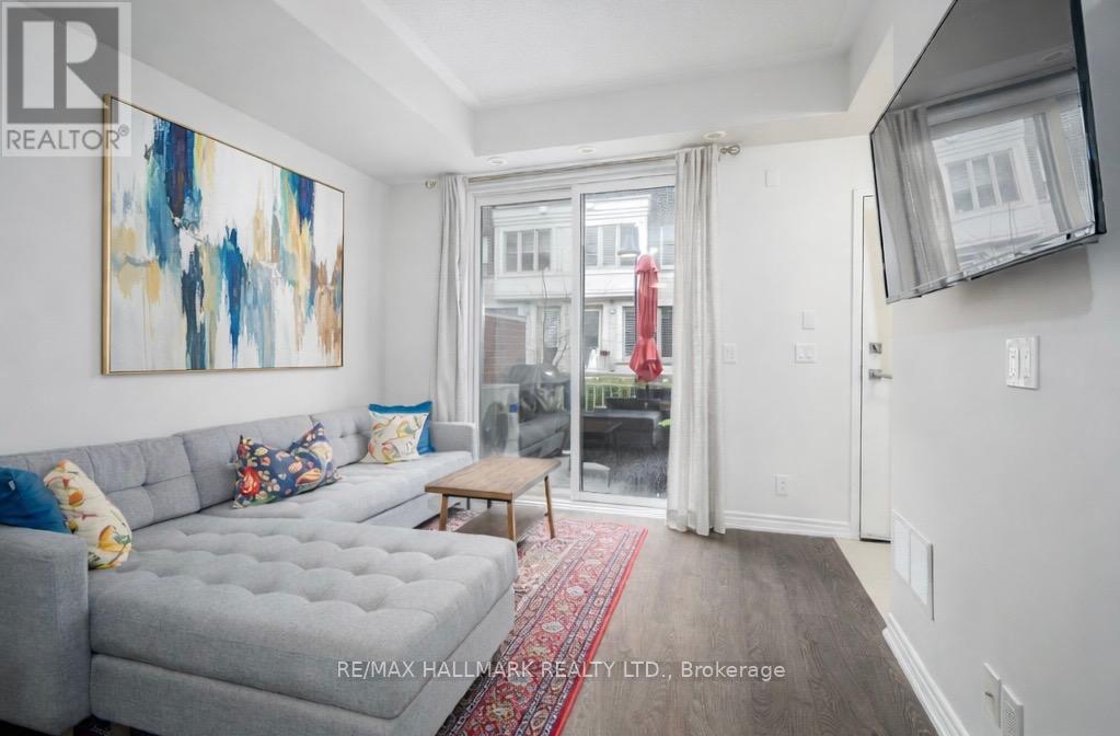 6 - 135 Long Branch Avenue, Toronto, Ontario  M8W 0A9 - Photo 9 - W12894628