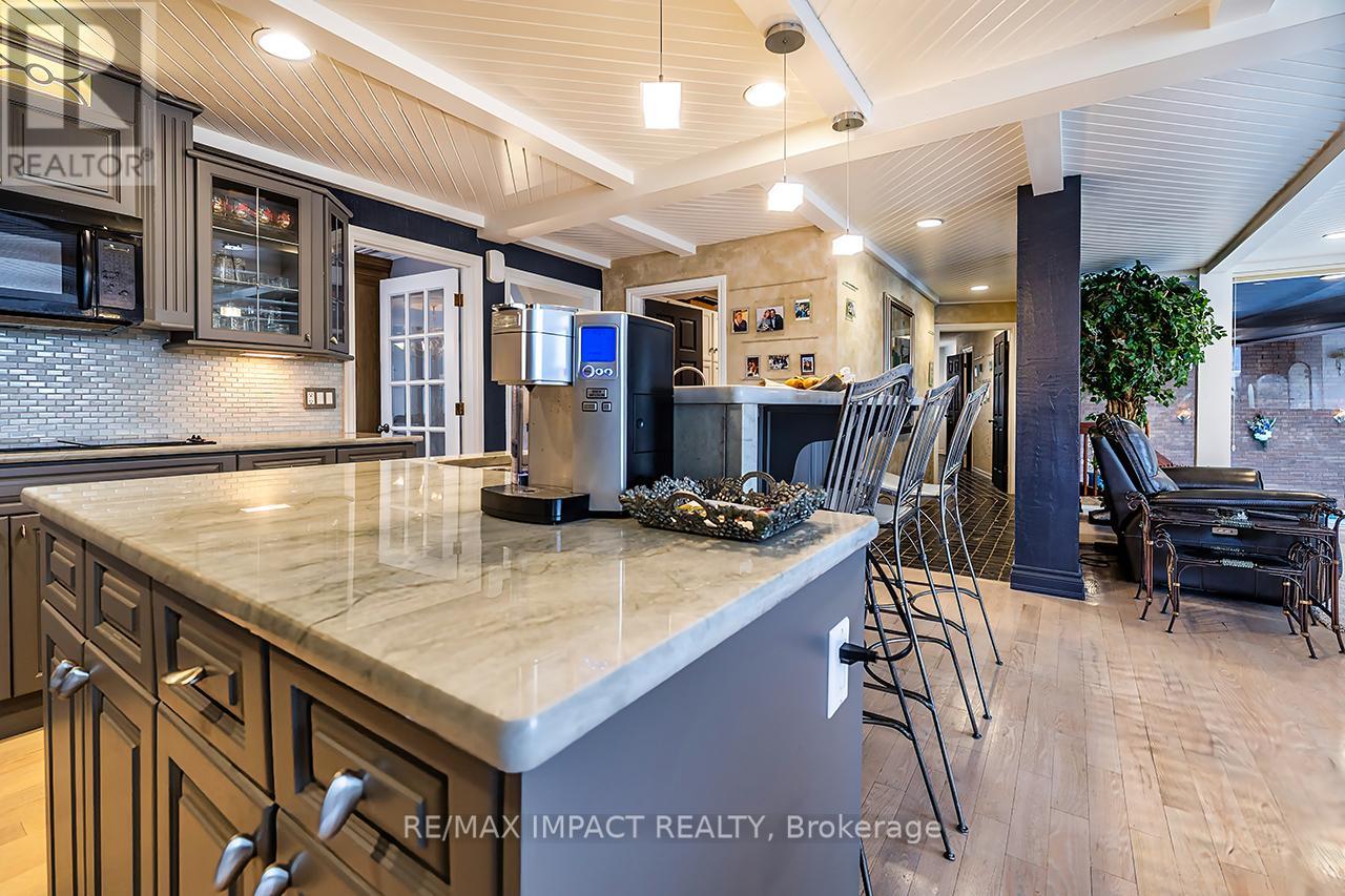 1410 Manitou Drive, Oshawa, Ontario  L1G 7P7 - Photo 10 - E12894880