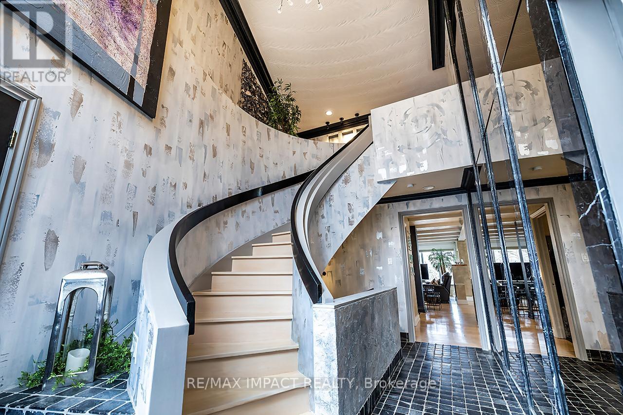 1410 Manitou Drive, Oshawa, Ontario  L1G 7P7 - Photo 4 - E12894880