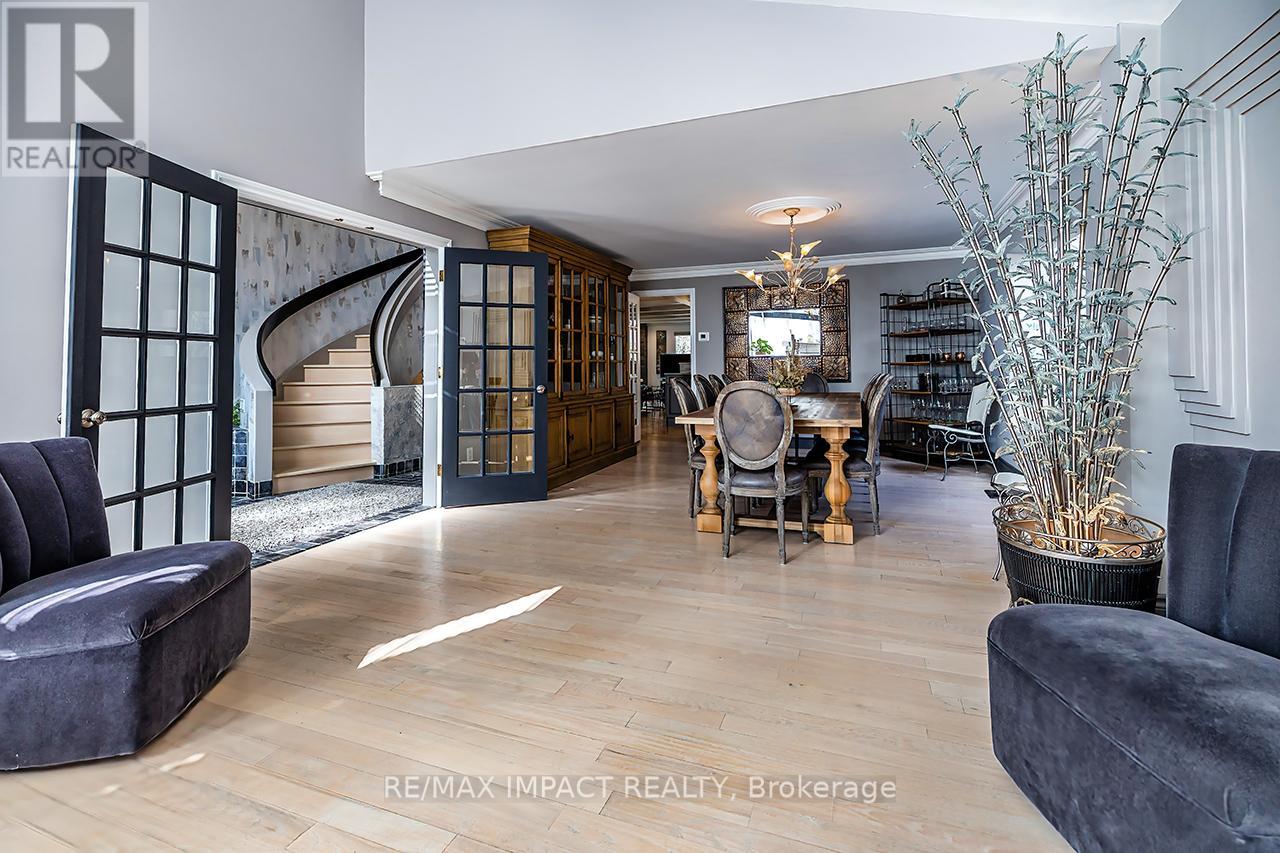 1410 Manitou Drive, Oshawa, Ontario  L1G 7P7 - Photo 5 - E12894880